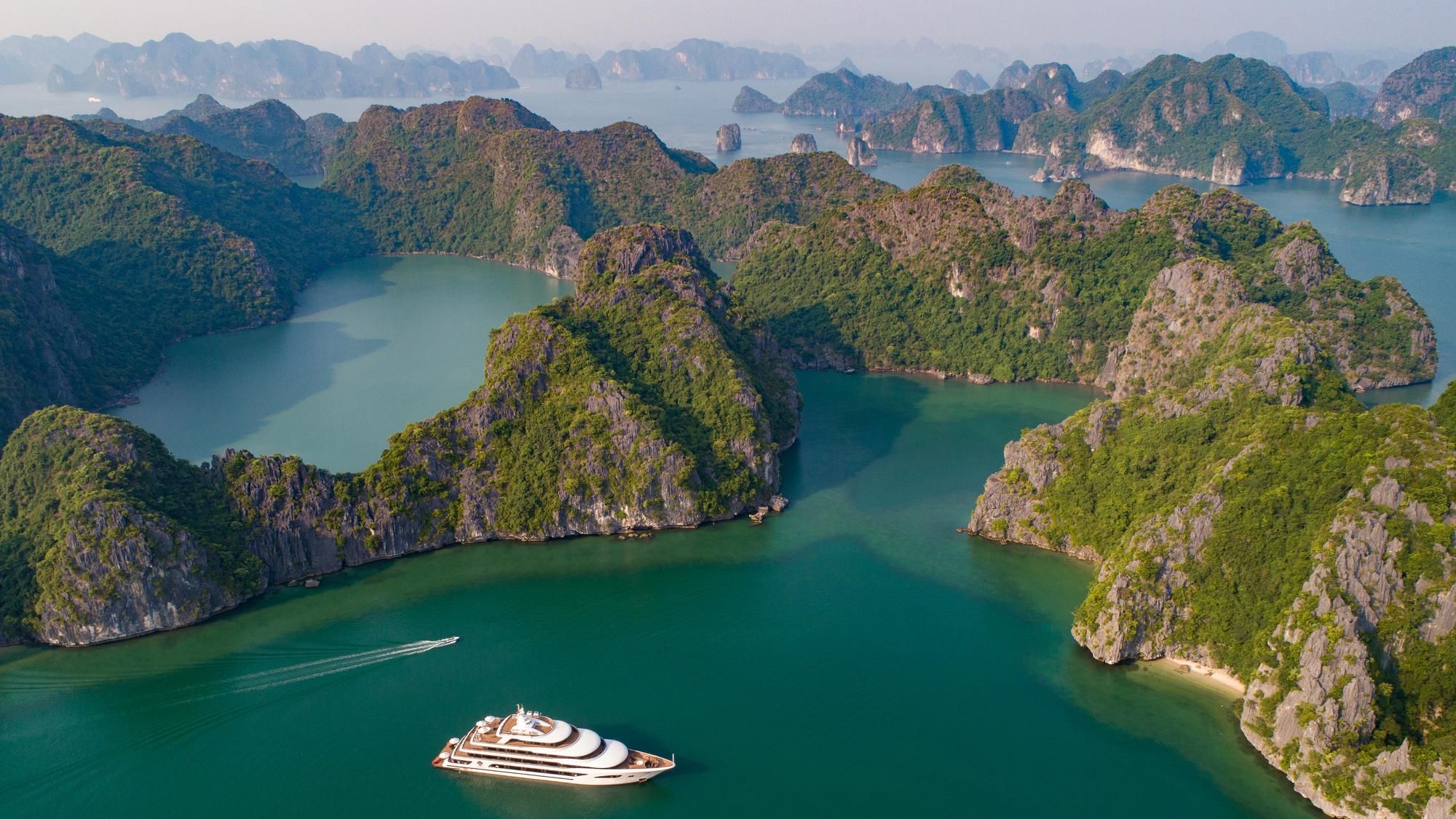 Scarlet Pearl Halong Cruises