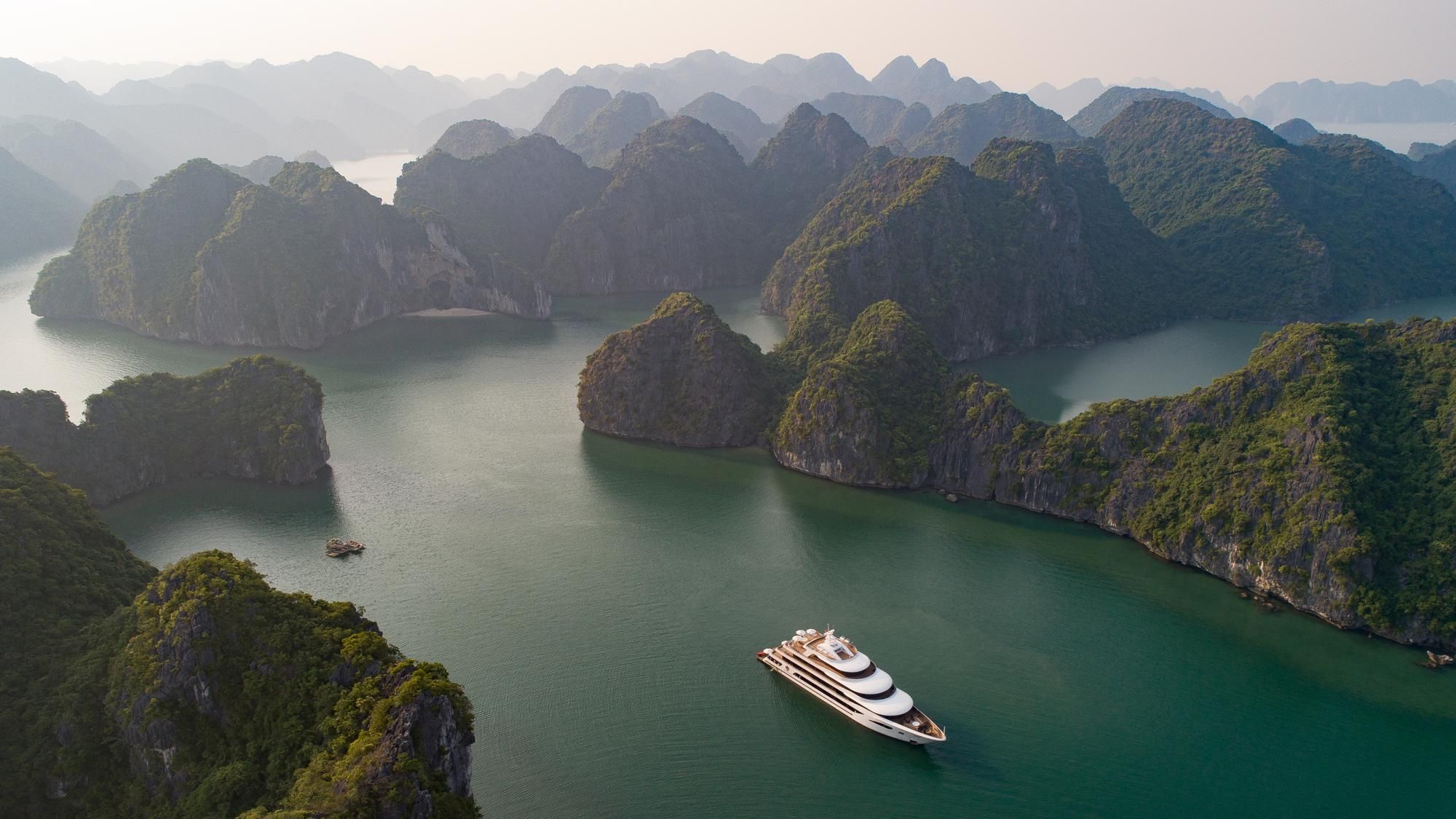 Scarlet Pearl Halong Cruises