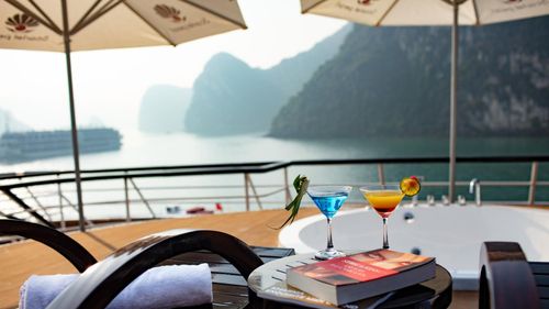 Scarlet Pearl Halong Cruises Sundesk