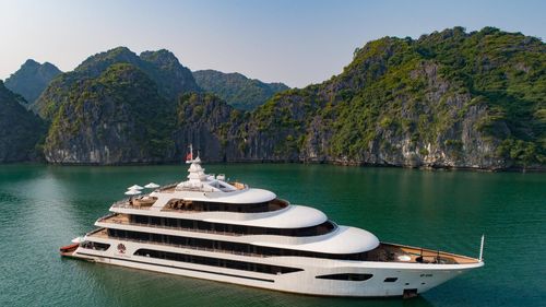 Scarlet Pearl Halong Cruises