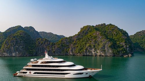 Scarlet Pearl Halong Cruises