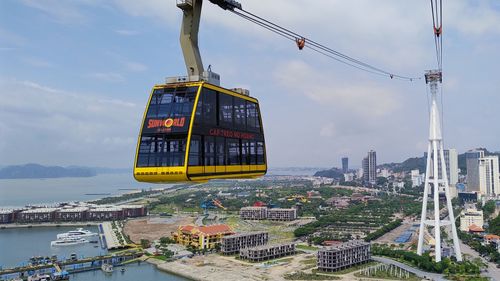 queen cable car halong